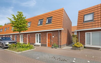 Tolstraat 8