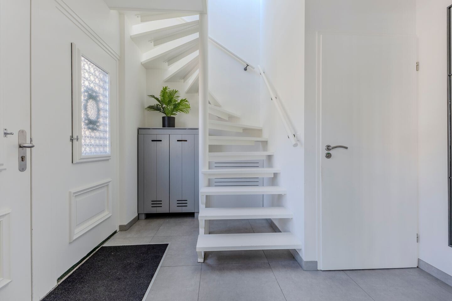 Hoekwoning te koop: Belgischestraat 12, Zaandam