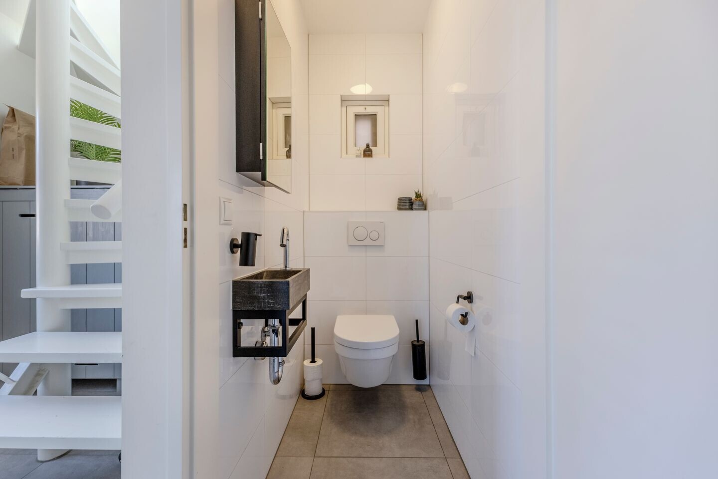 Hoekwoning te koop: Belgischestraat 12, Zaandam