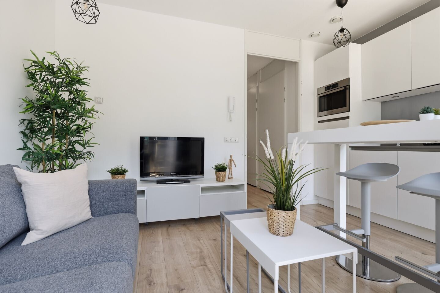 Studio te koop: Grootscheepmakersstraat 1A14, Zaandam