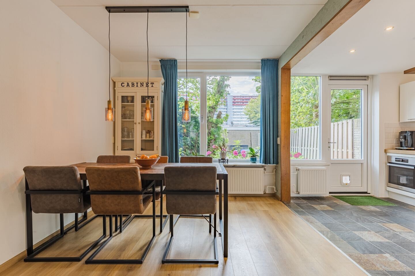 Hoekwoning te koop: Koopvaardijstraat 132, Zaandam