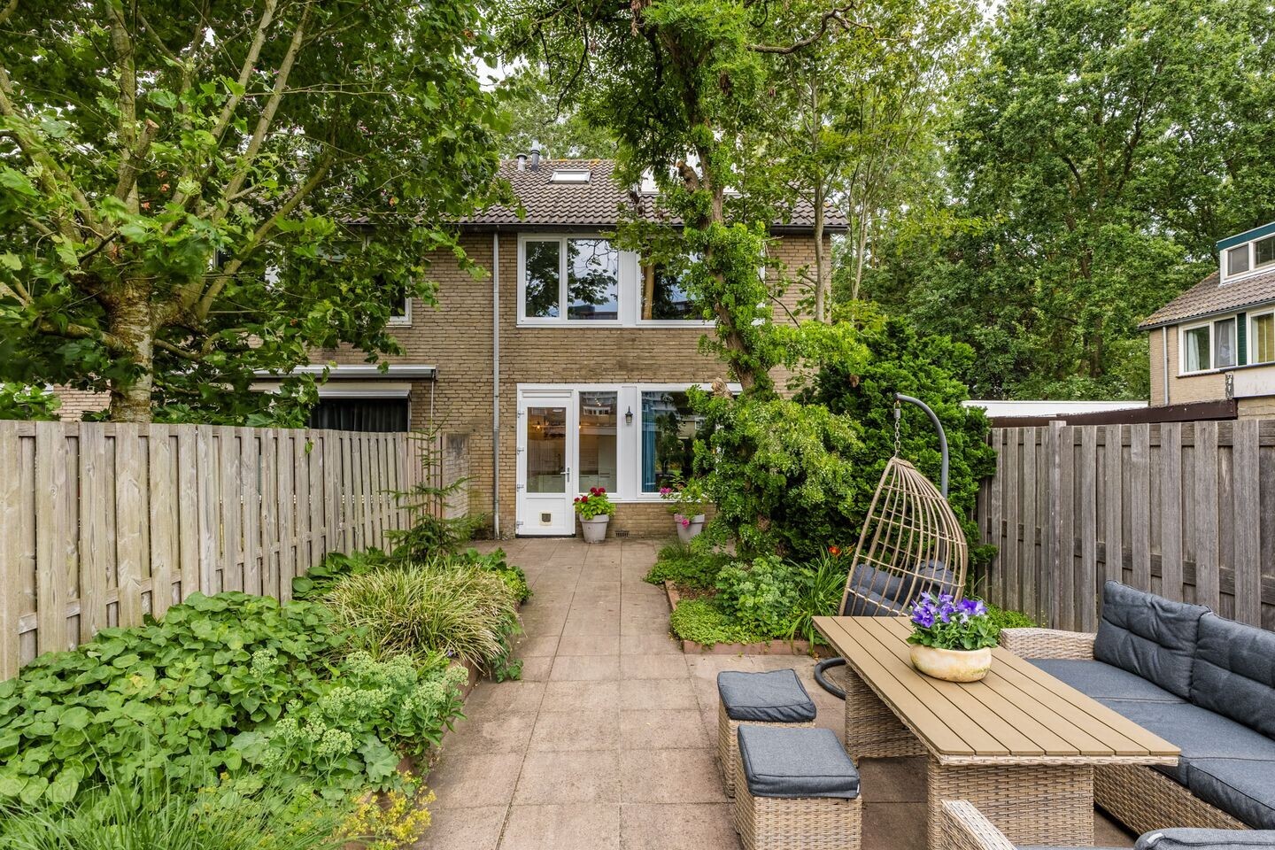 Hoekwoning te koop: Koopvaardijstraat 132, Zaandam