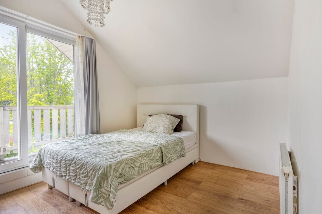 Tussenwoning te koop: Linnaeusstraat 130, Zaandam