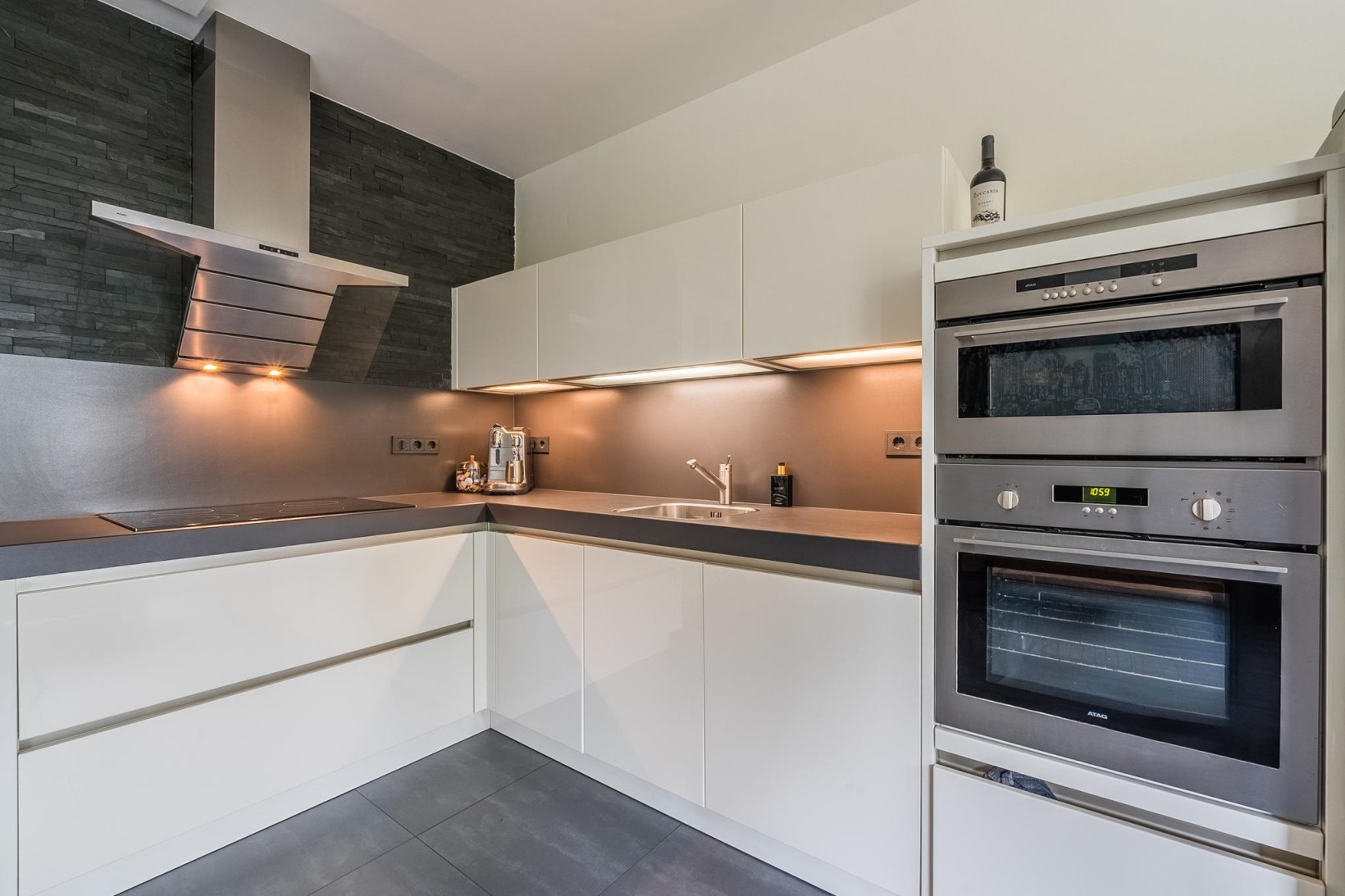 Appartement te koop: Ds. Martin Luther Kingweg 159L, Zaandam