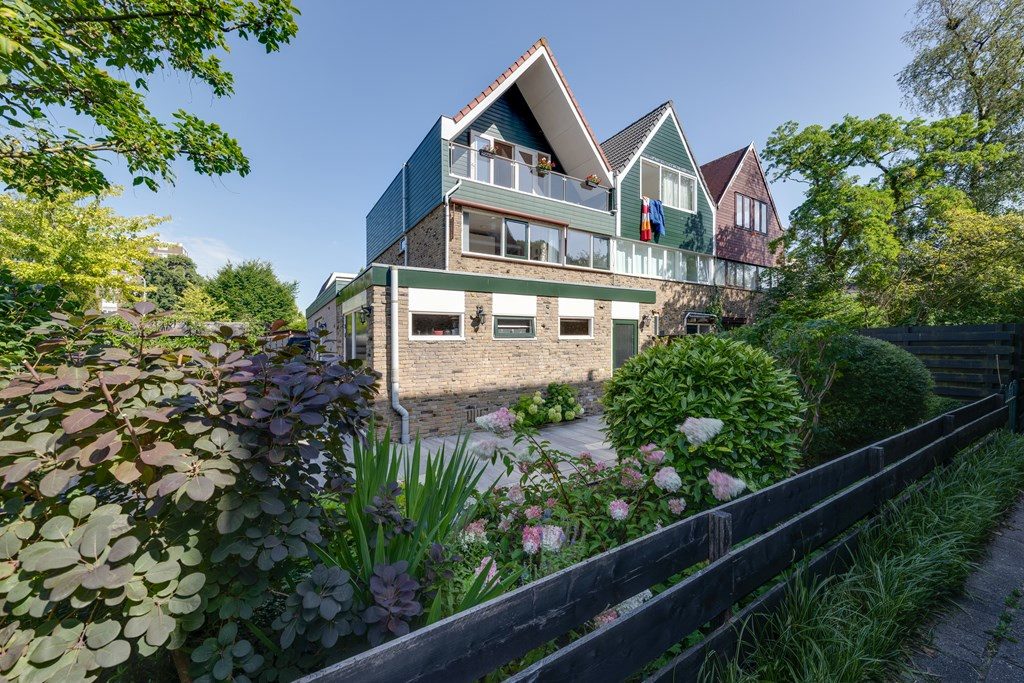 Hoekwoning te koop: Dodonaeuslaan 317, Zaandam