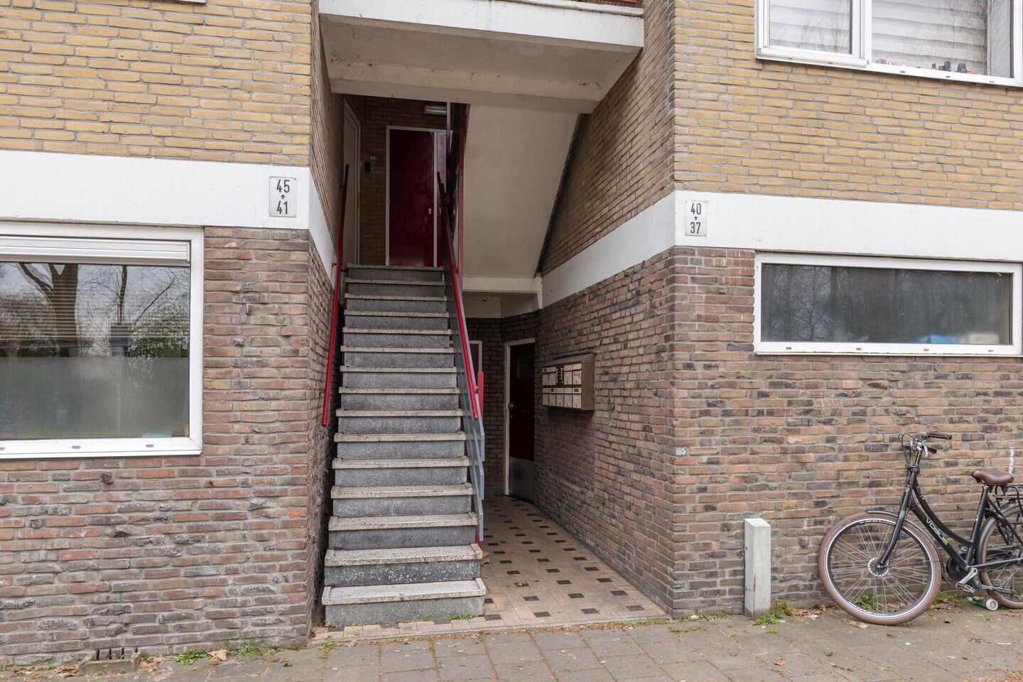 Appartement te koop: Poelenburg 40, Zaandam