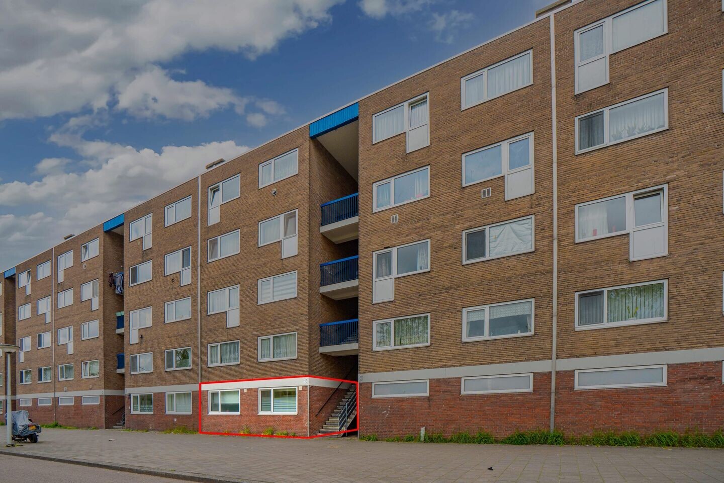 Appartement te koop: Poelenburg 431, Zaandam