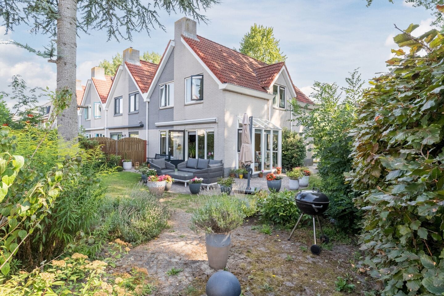 Hoekwoning te koop: Taxusstraat 1, Zaandam