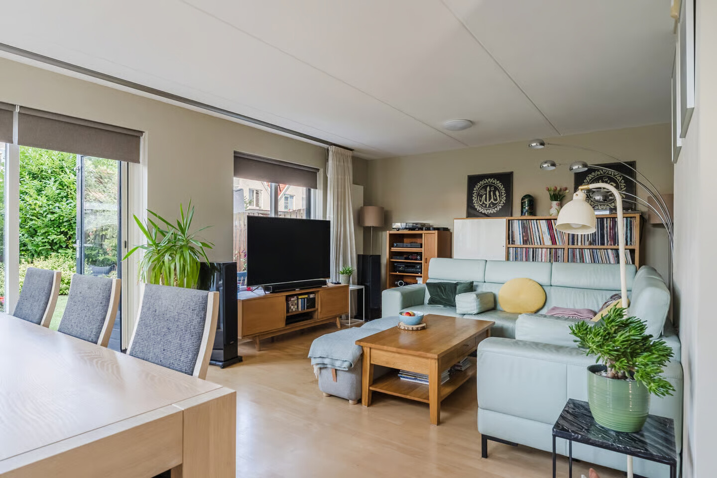 Hoekwoning te koop: Taxusstraat 1, Zaandam