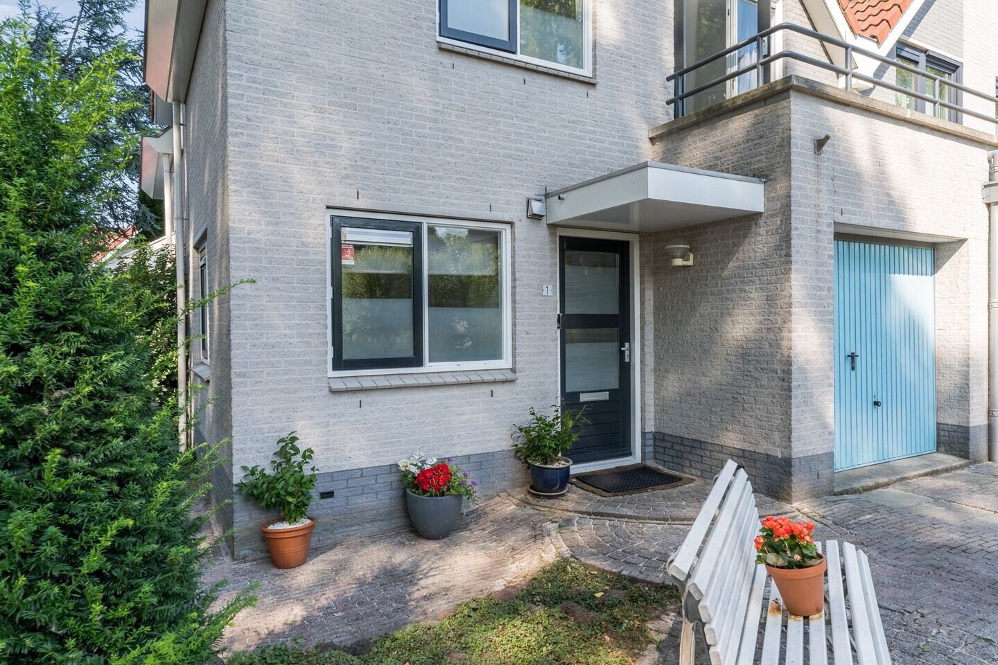Hoekwoning te koop: Taxusstraat 1, Zaandam