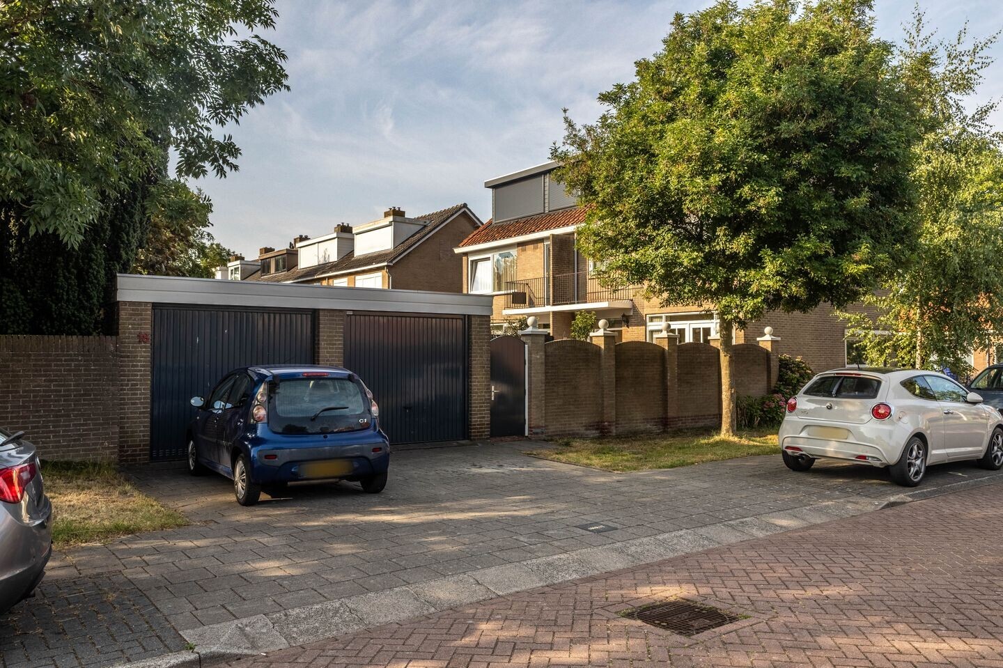 Twee-onder-één-kap te koop: Cederstraat 20, Zaandam