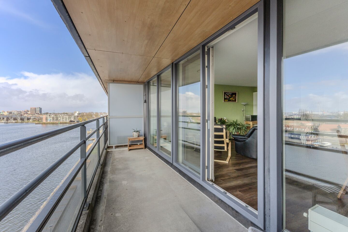 Appartement te koop: Conradwerf 126, Zaandam