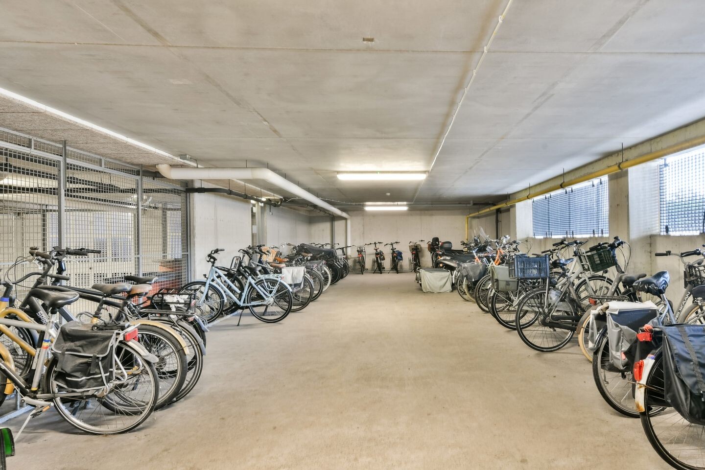 Appartement te koop: Conradwerf 171, Zaandam
