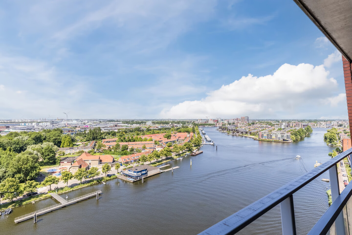 Appartement te koop: Conradwerf 207, Zaandam