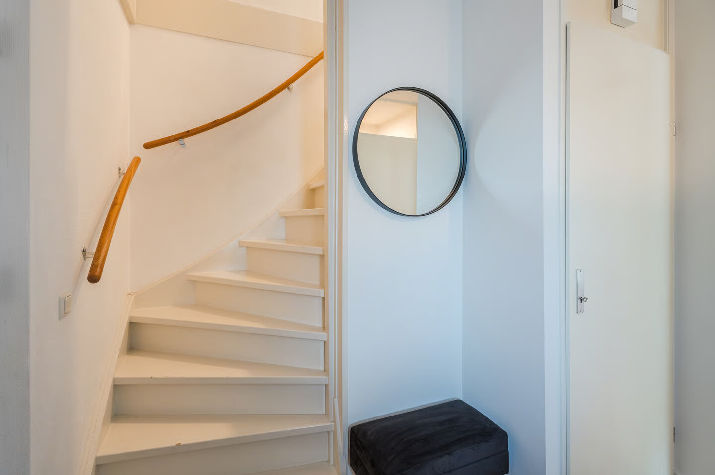 Tussenwoning te koop: Madagaskar 9, Zaandam