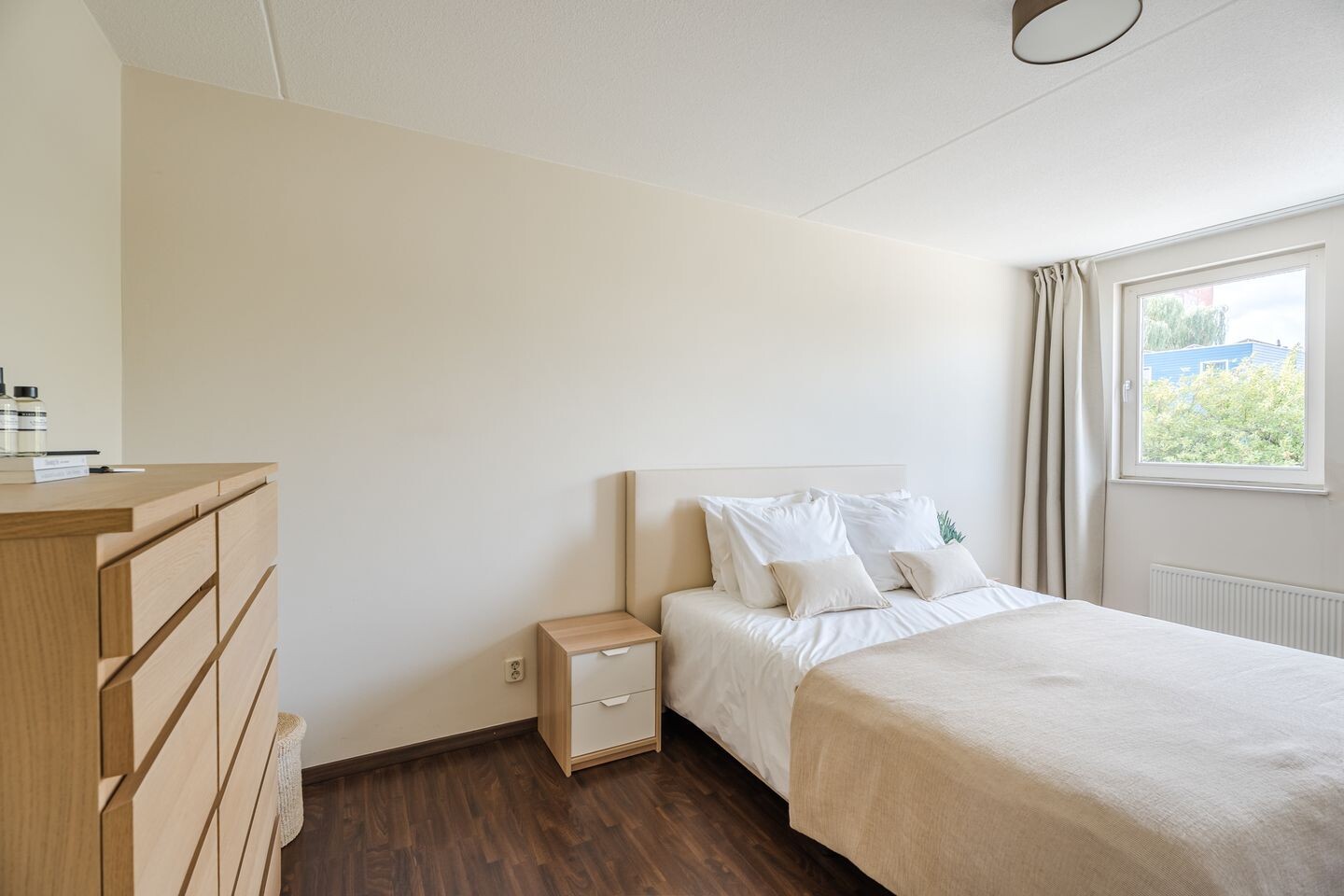 Tussenwoning te koop: Madagaskar 9, Zaandam