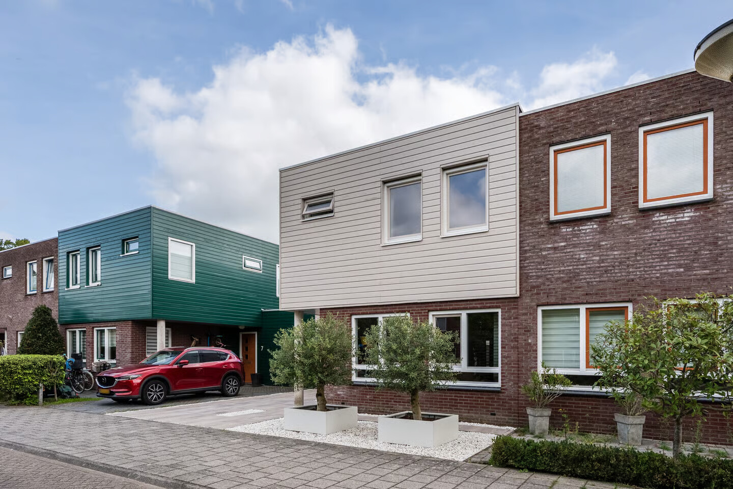 Tussenwoning te koop: Madagaskar 9, Zaandam