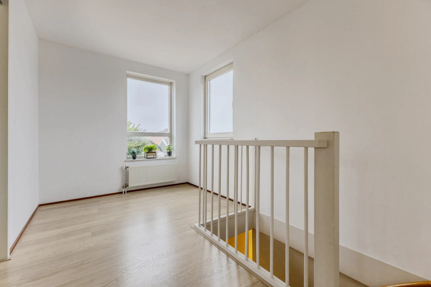 Hoekwoning te koop: Pieter Jelles Troelstralaan 8, Zaandam