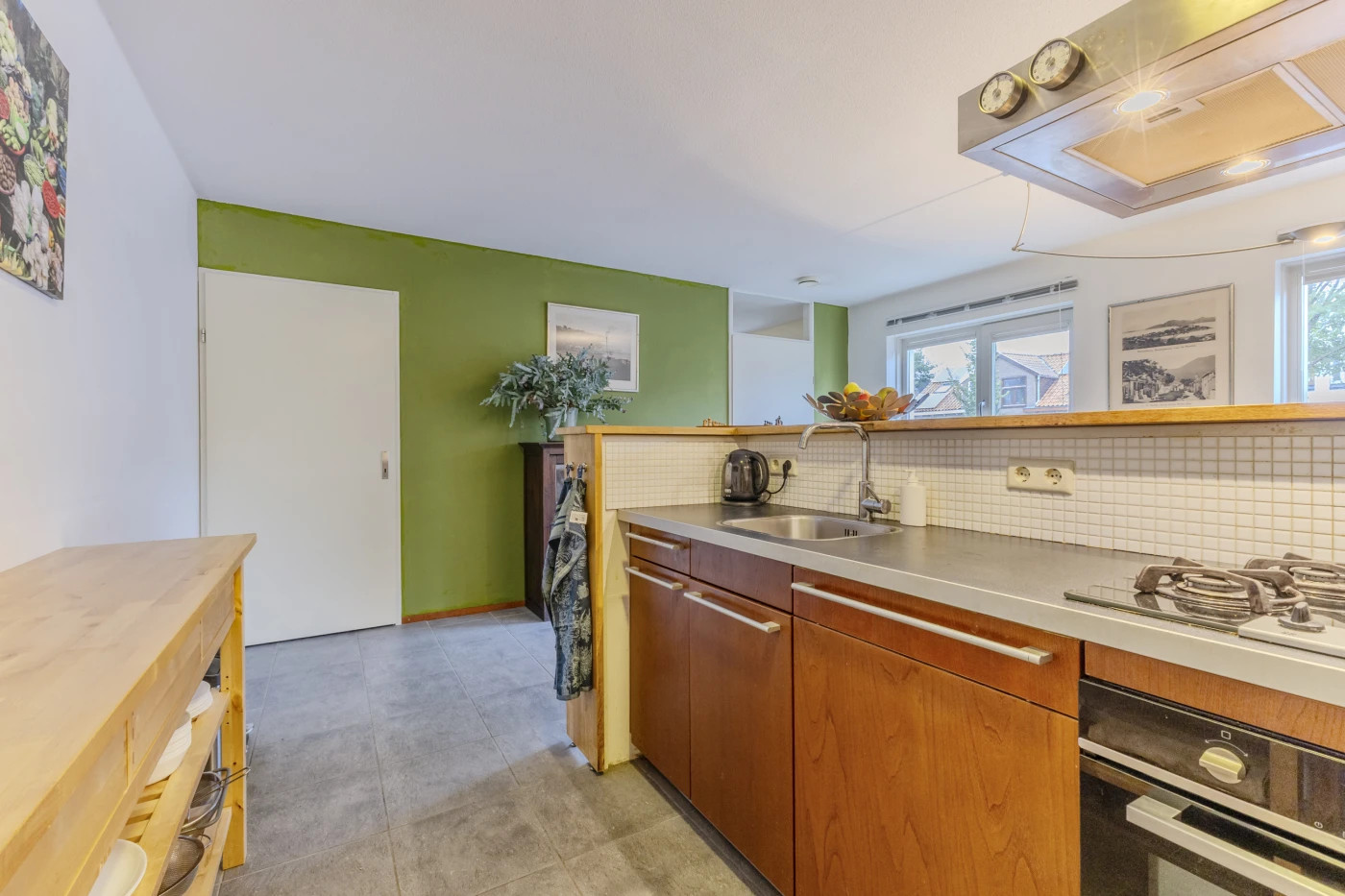 Hoekwoning te koop: Pieter Jelles Troelstralaan 8, Zaandam
