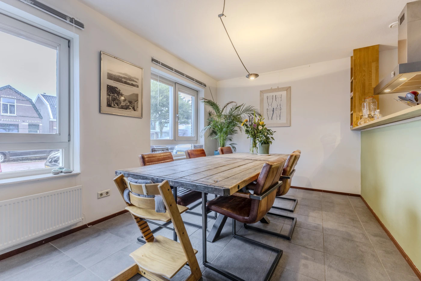 Hoekwoning te koop: Pieter Jelles Troelstralaan 8, Zaandam