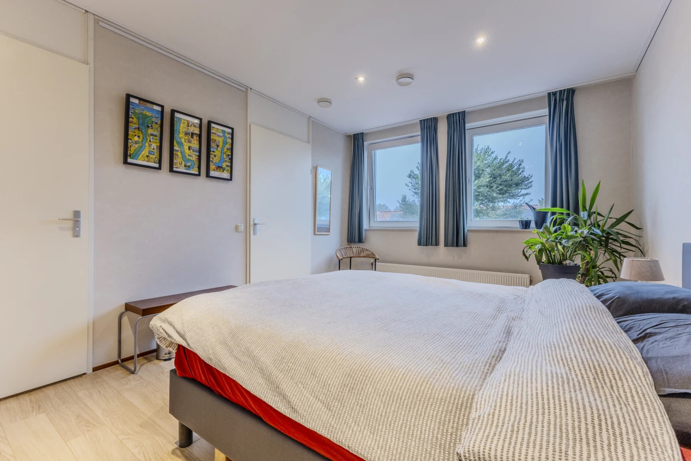 Hoekwoning te koop: Pieter Jelles Troelstralaan 8, Zaandam