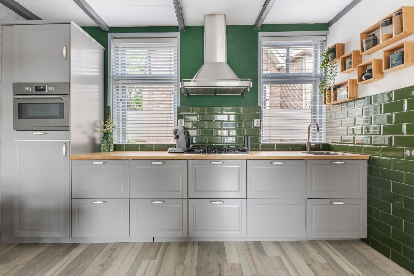 Appartement te koop: Hogendijk 66, Zaandam