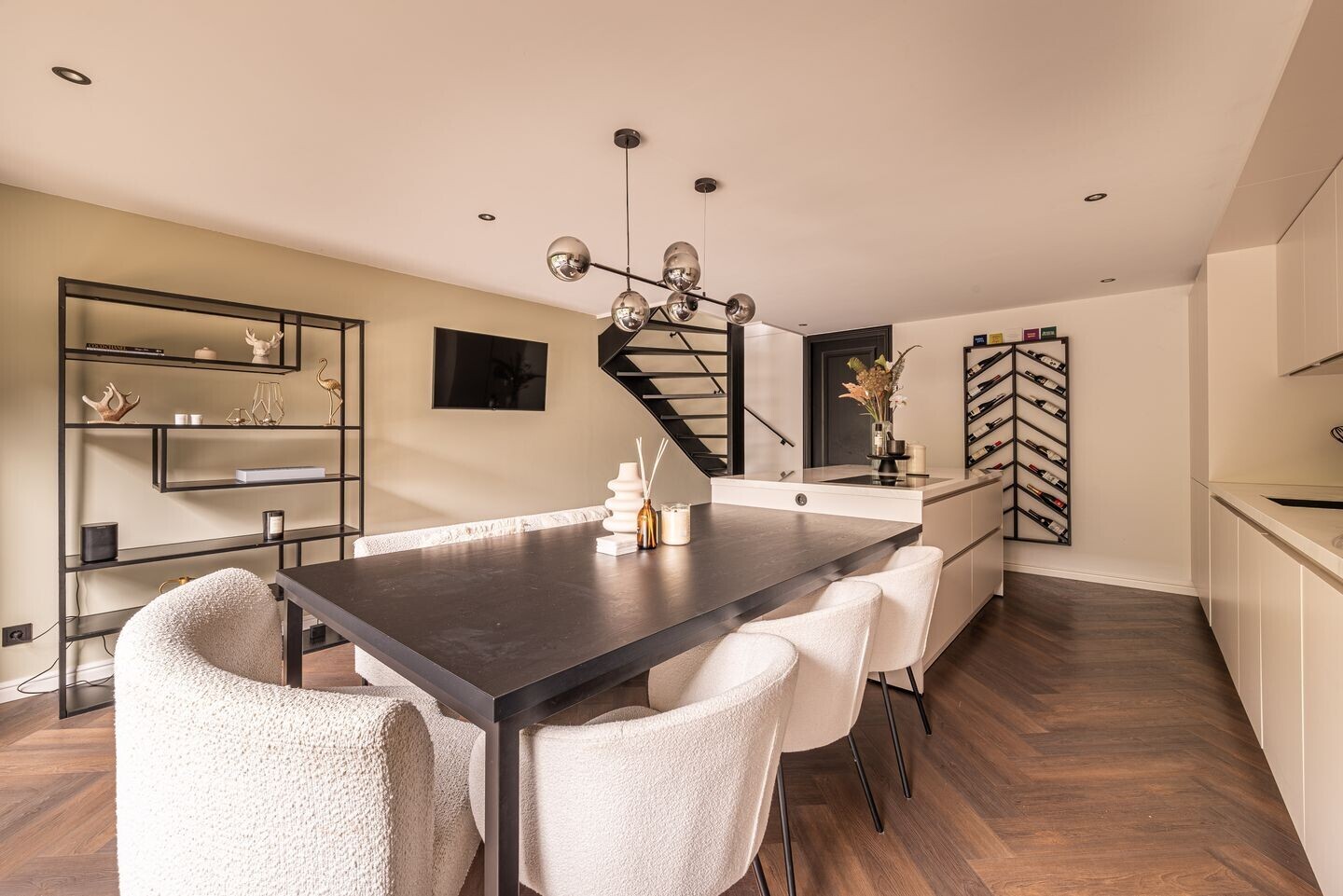 Tussenwoning te koop: Mellum 114, Zaandam
