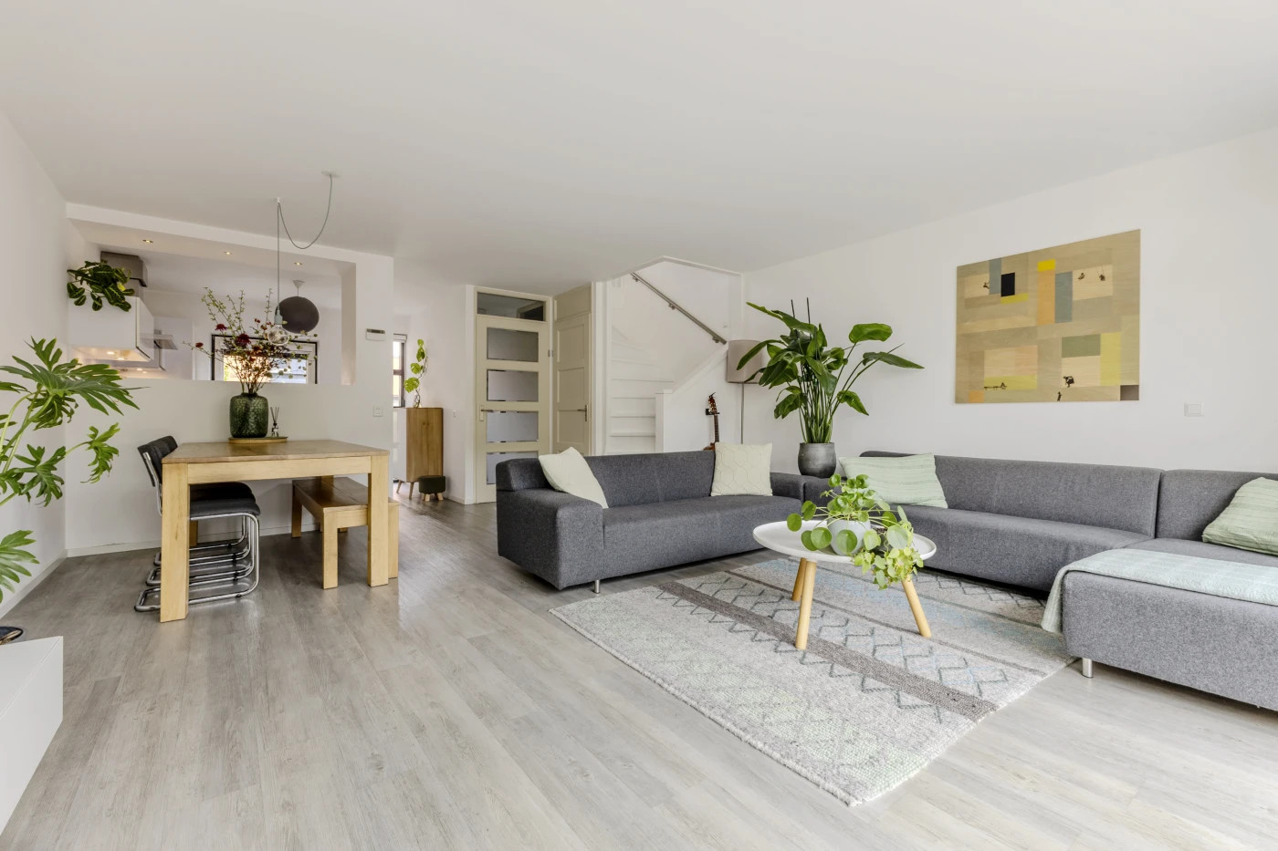 Tussenwoning te koop: Amrum 16, Zaandam