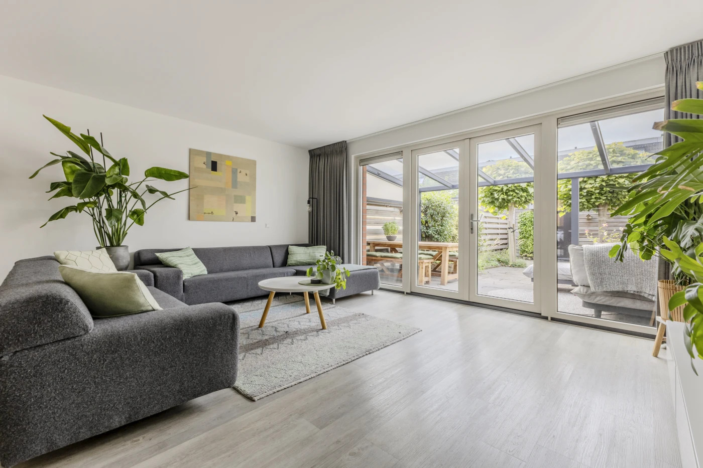 Tussenwoning te koop: Amrum 16, Zaandam