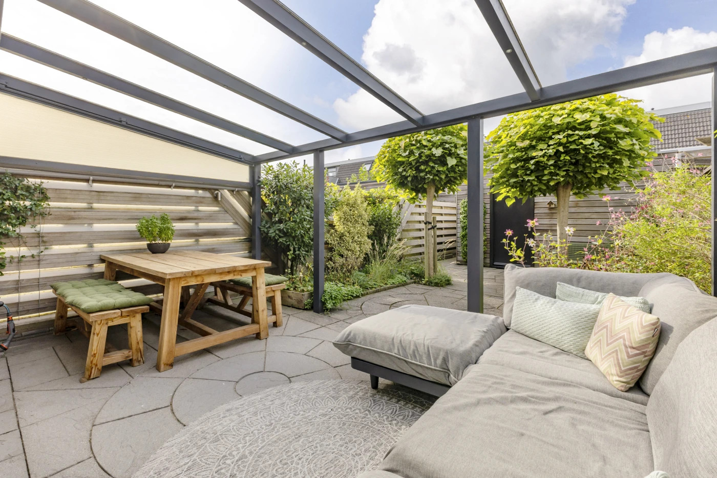 Tussenwoning te koop: Amrum 16, Zaandam