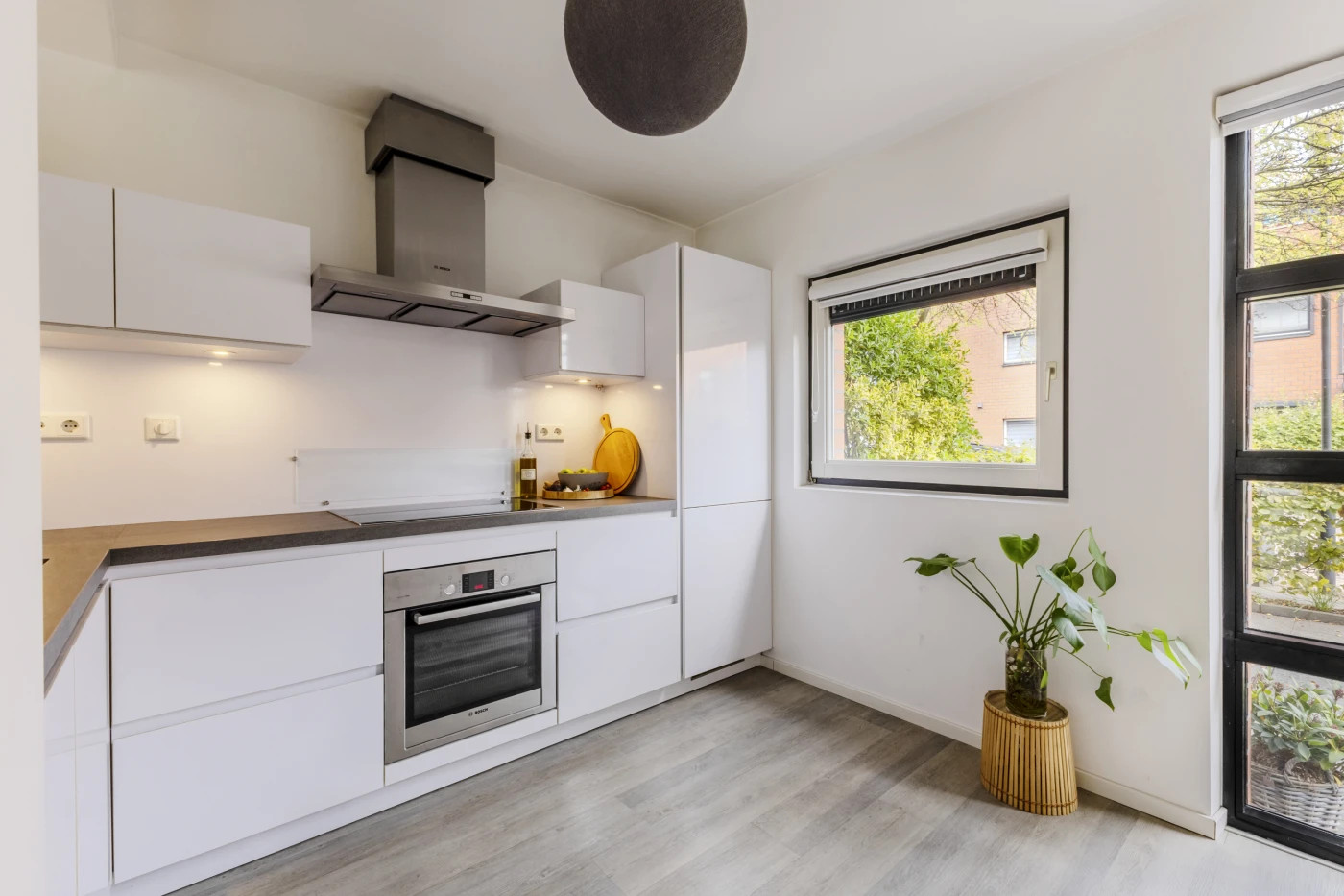 Tussenwoning te koop: Amrum 16, Zaandam
