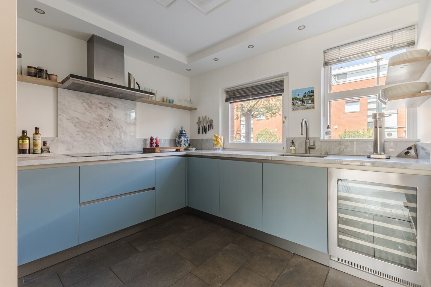 Tussenwoning te koop: Amrum 40, Zaandam