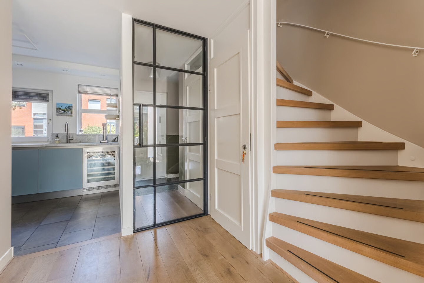 Tussenwoning te koop: Amrum 40, Zaandam