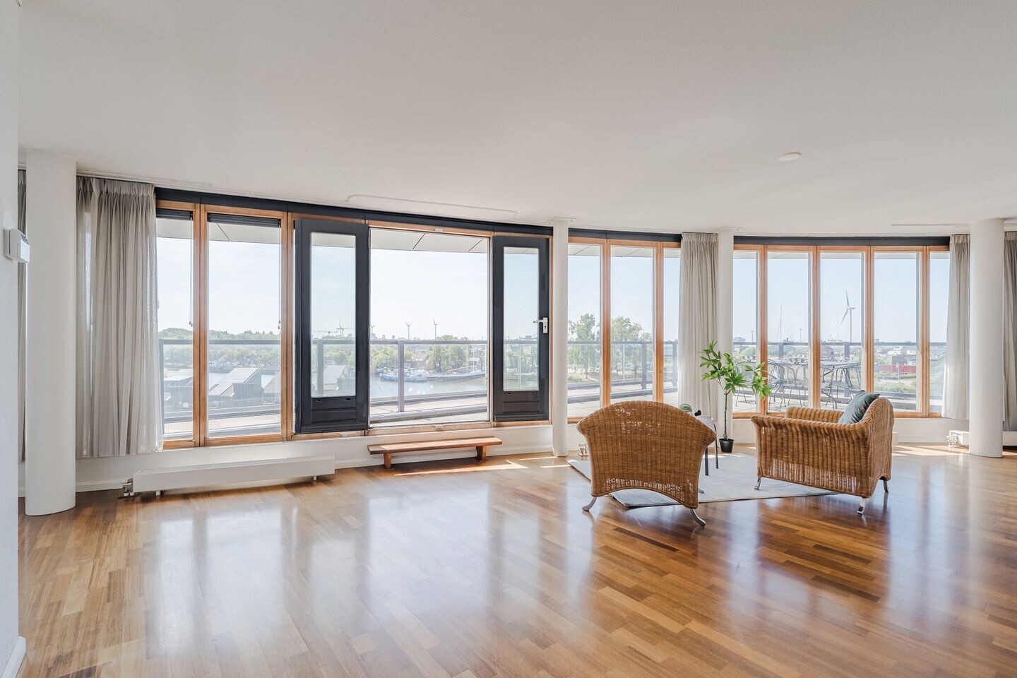 Appartement te koop: Justpier 112, Zaandam