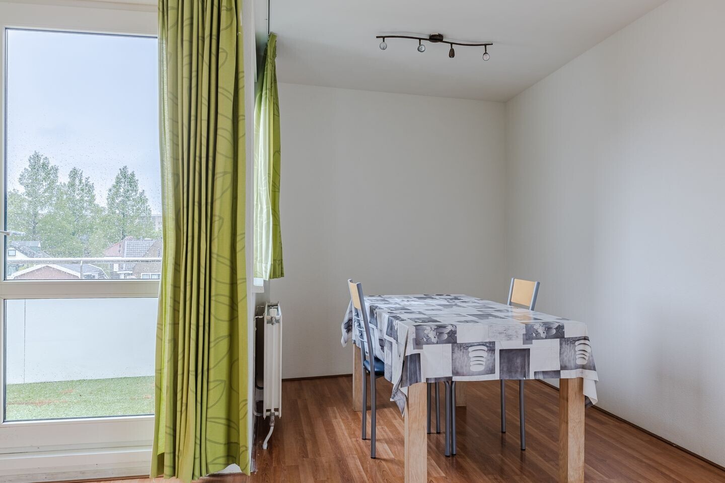Appartement te koop: Vinkenstraat 72, Zaandam