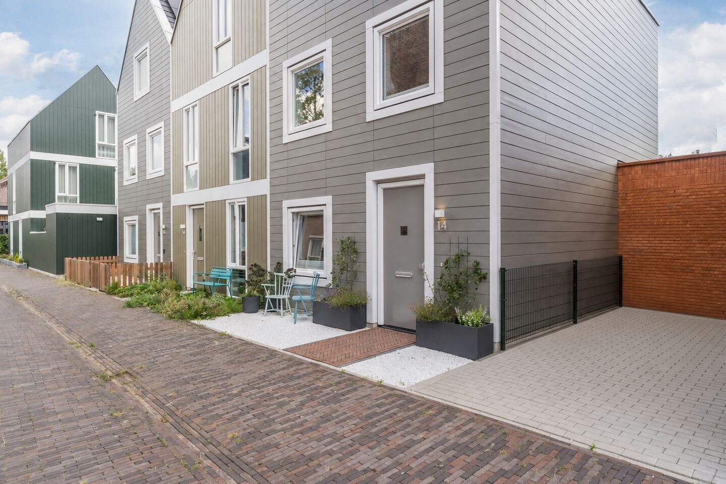 Tussenwoning te koop: Maartenpad 14, Zaandam