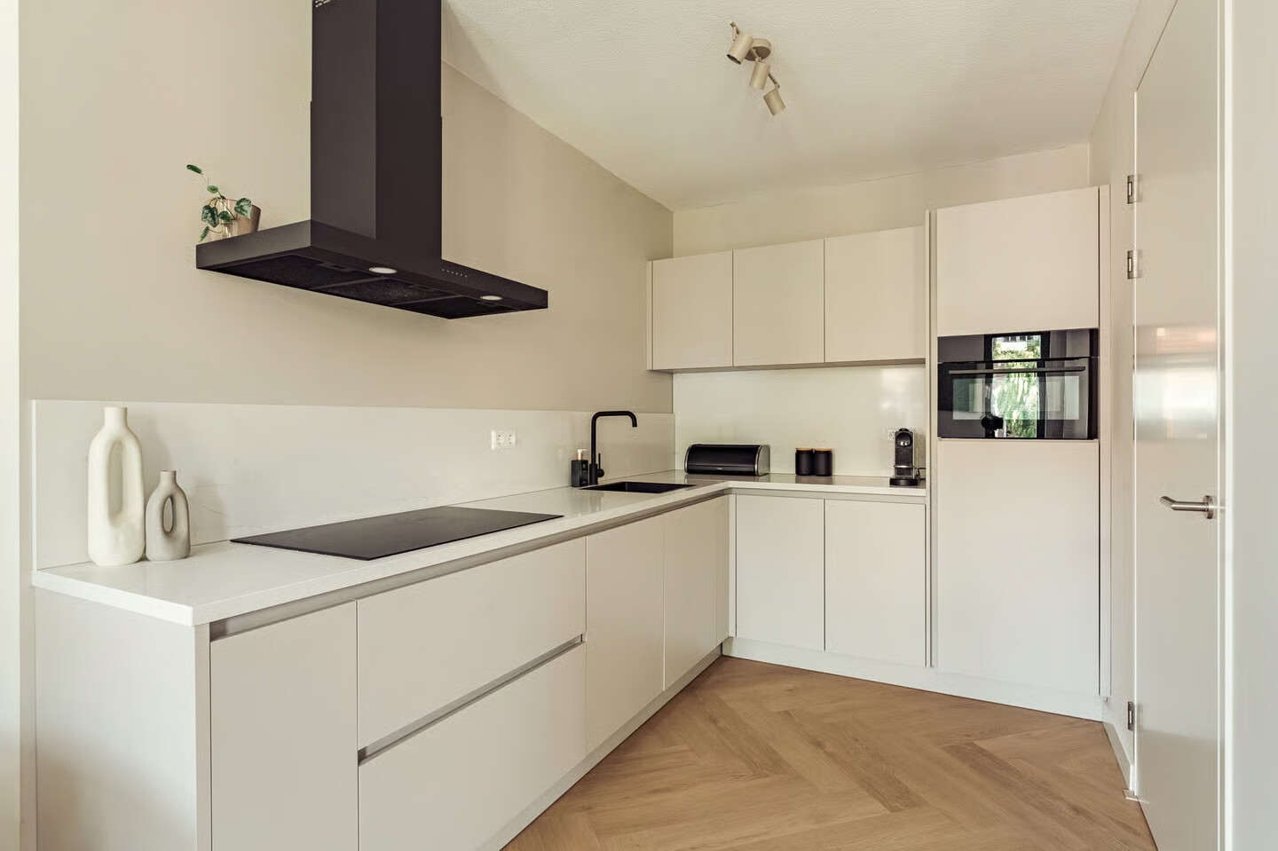 Appartement te koop: Stationsstraat 1H, Zaandam