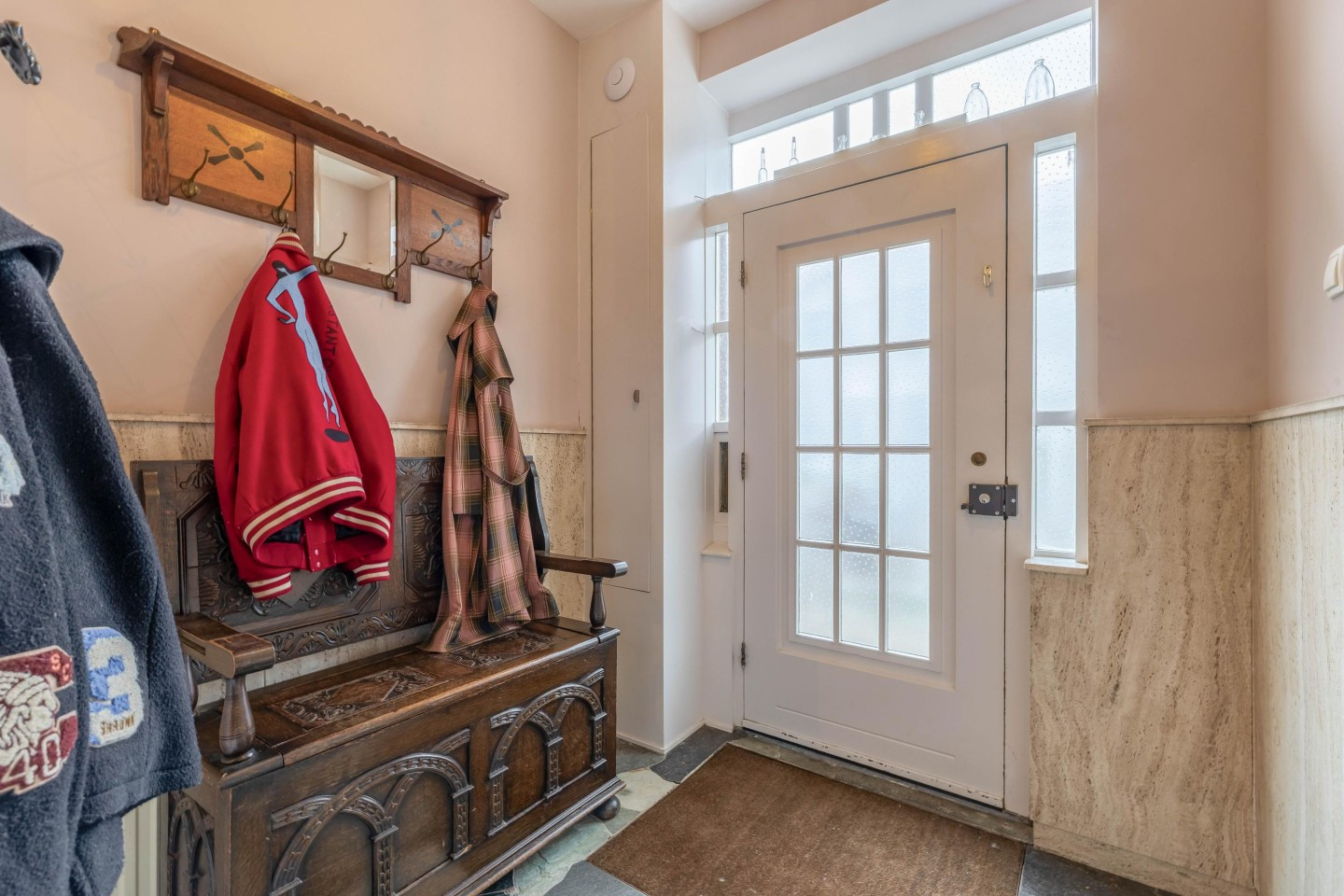 Hoekwoning te koop: Stationsstraat 69K, Zaandam