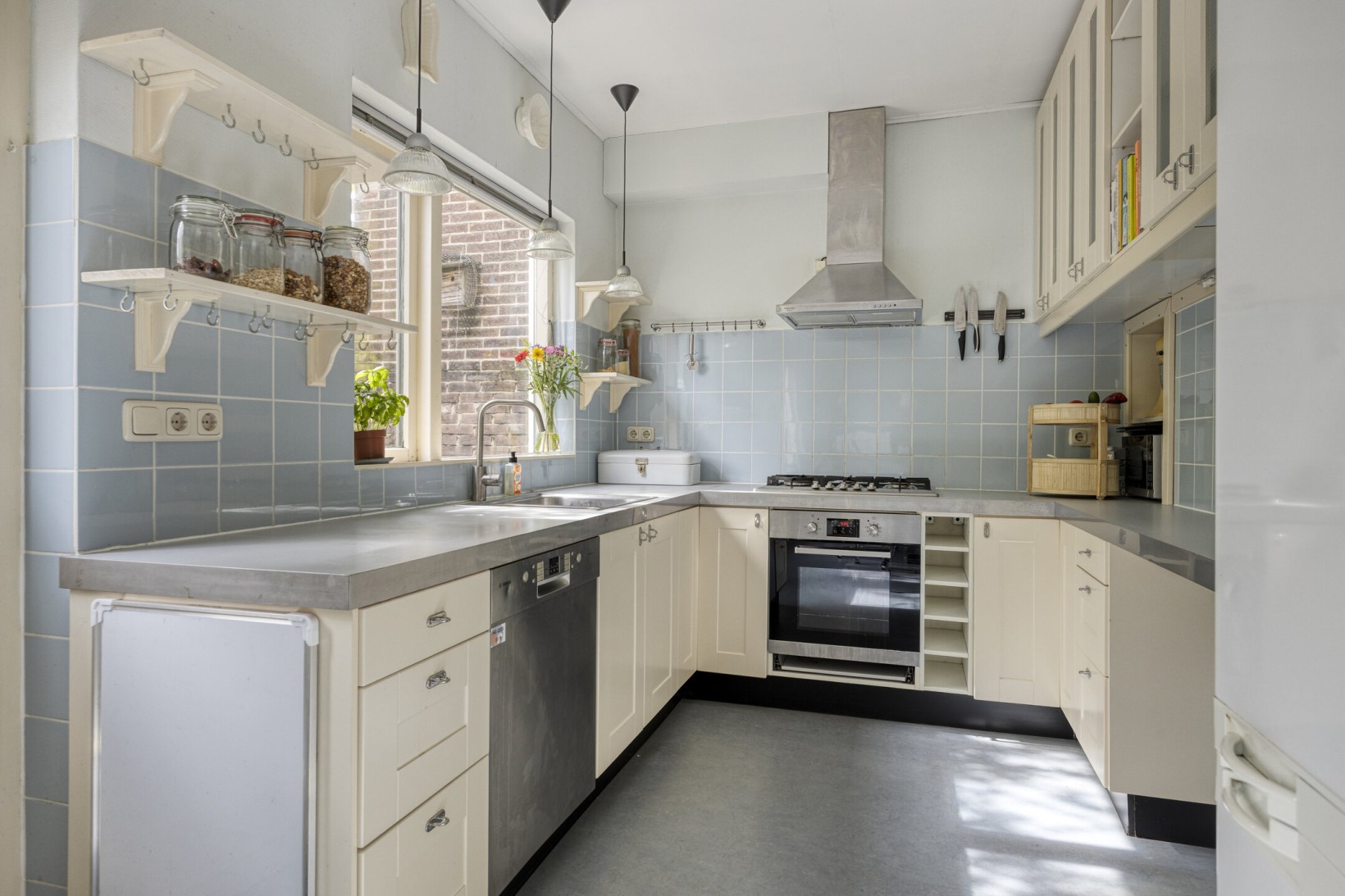Hoekwoning te koop: Herengracht 81, Zaandam