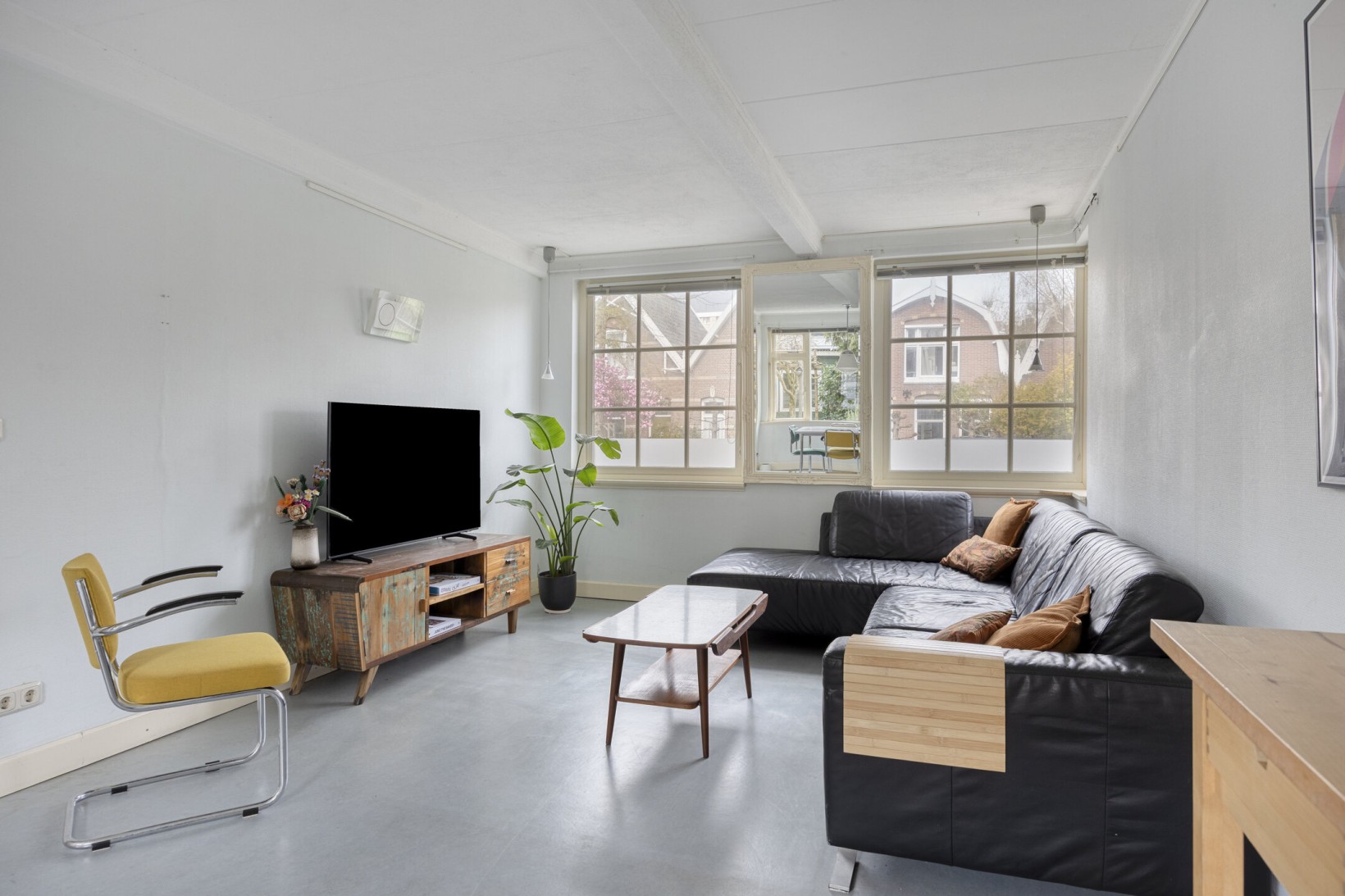 Hoekwoning te koop: Herengracht 81, Zaandam