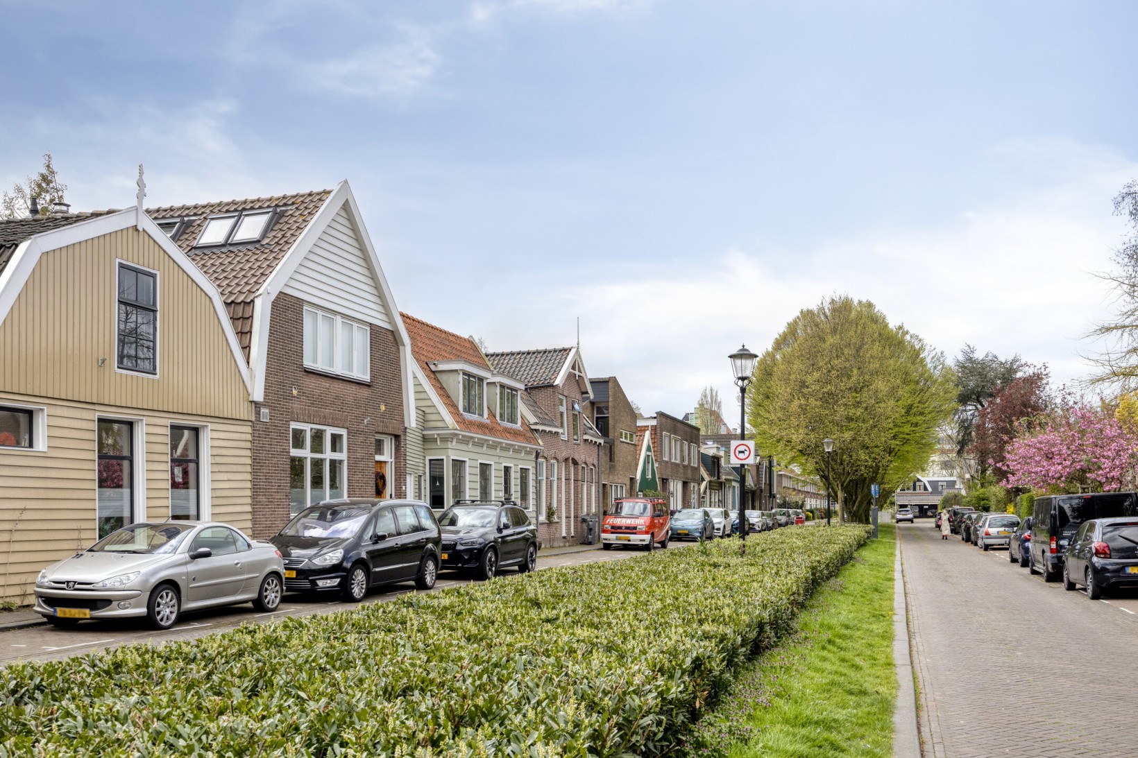 Hoekwoning te koop: Herengracht 81, Zaandam