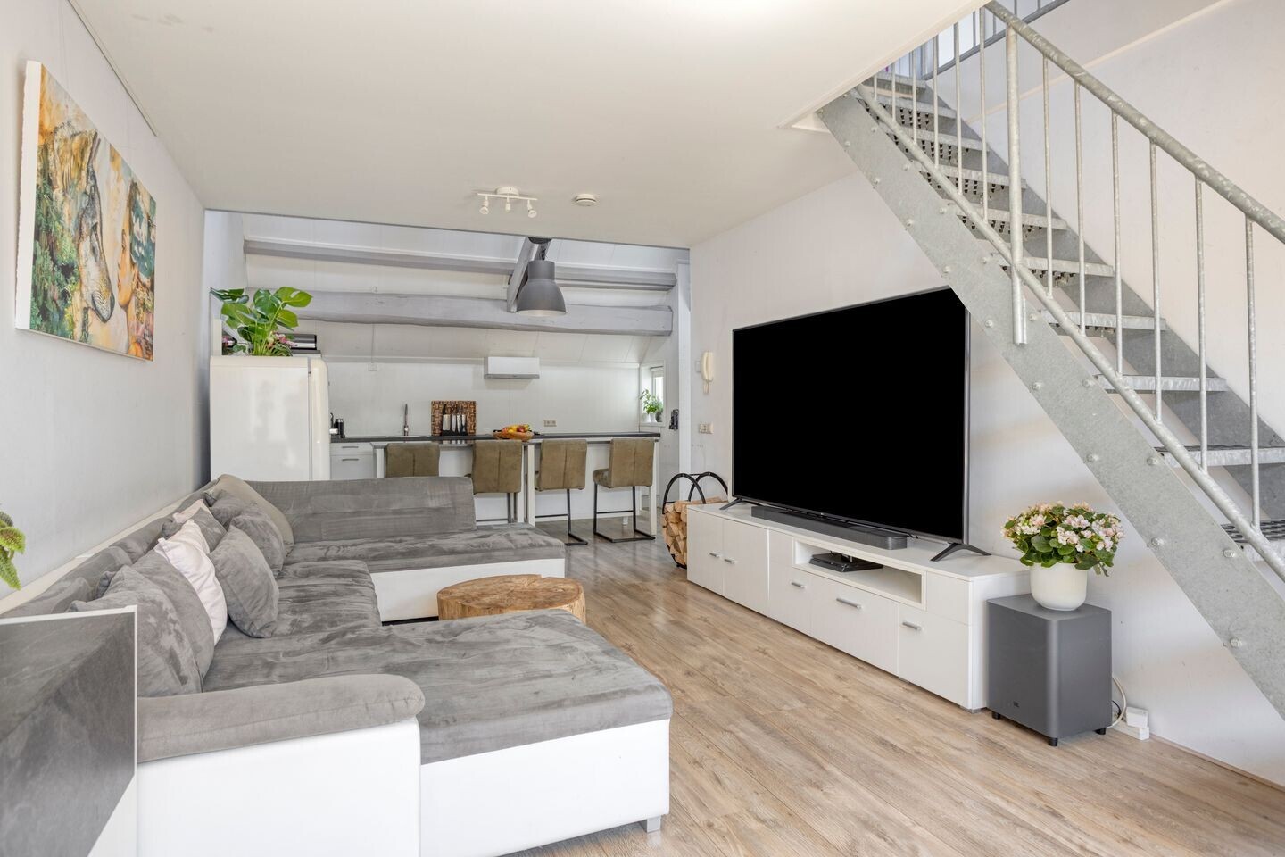 Appartement te koop: Herengracht 106D, Zaandam