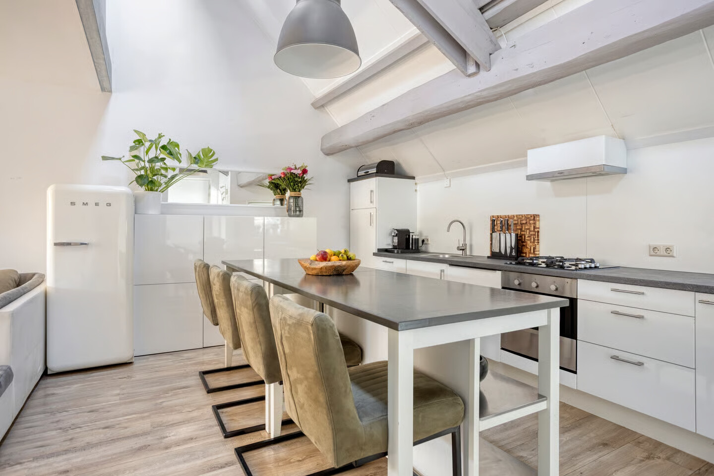 Appartement te koop: Herengracht 106D, Zaandam