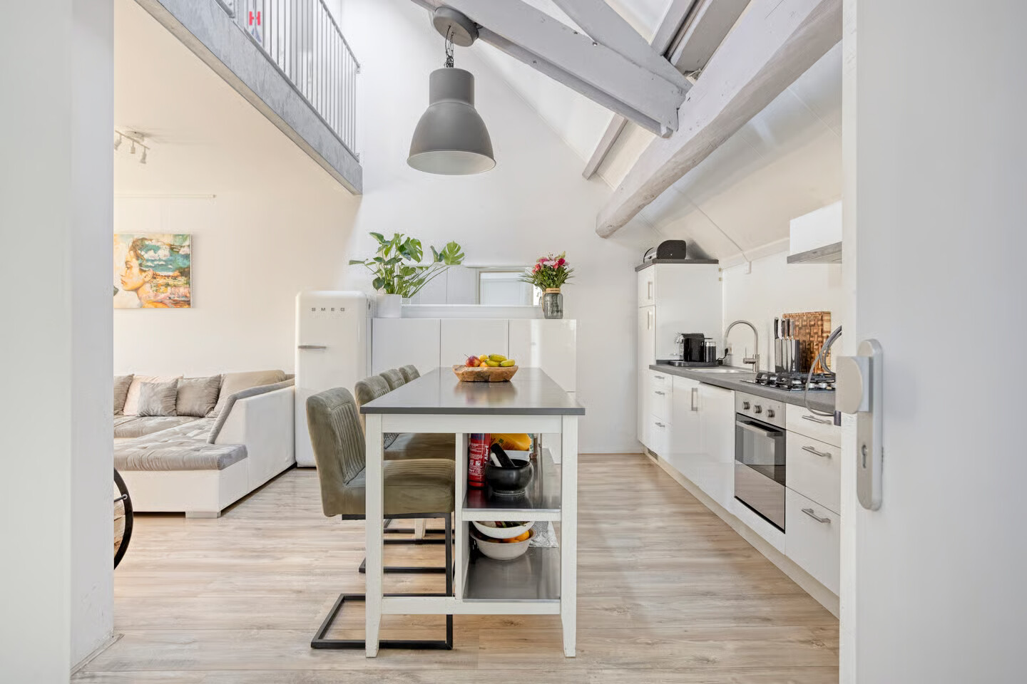 Appartement te koop: Herengracht 106D, Zaandam
