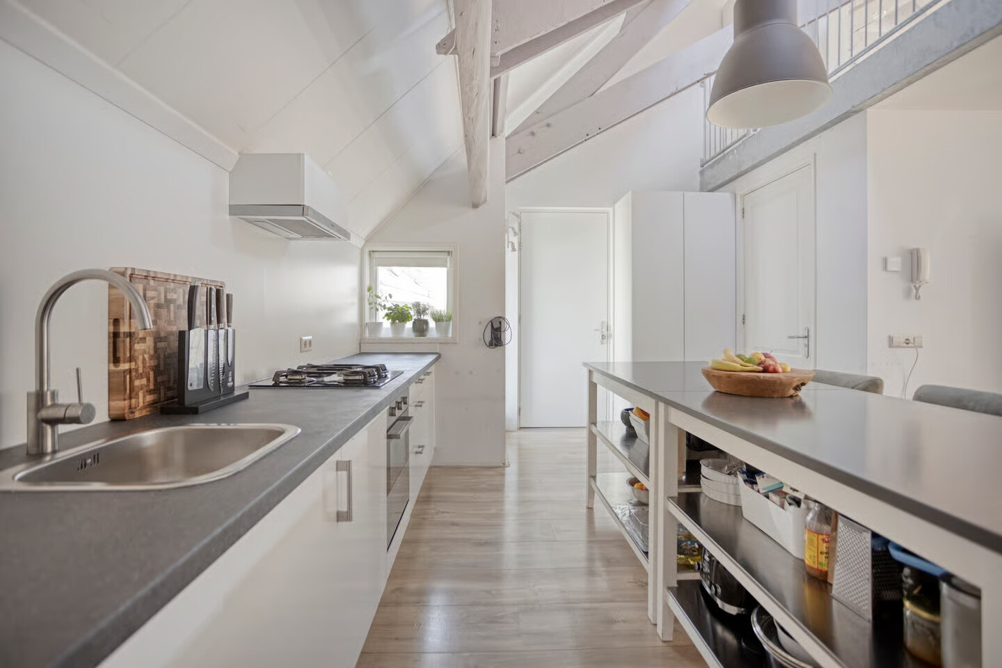 Appartement te koop: Herengracht 106D, Zaandam