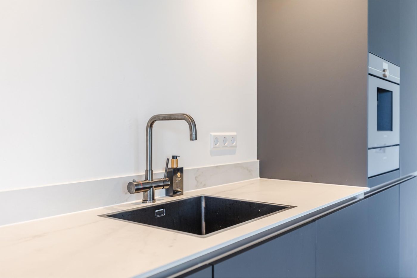 Appartement te koop: Westzijde 272N, Zaandam