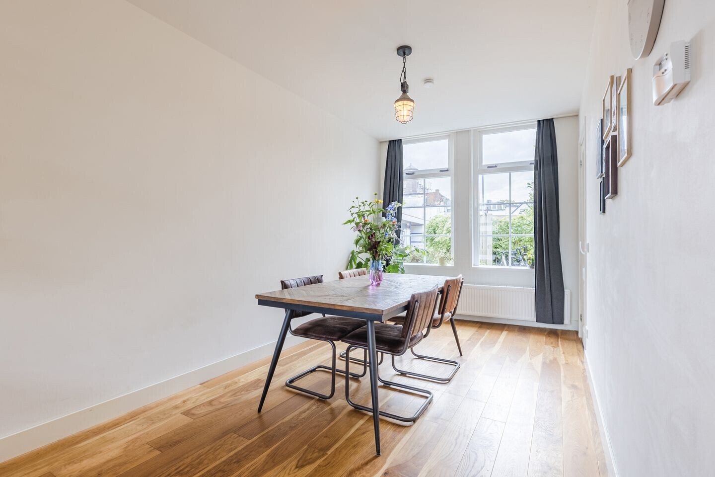 Tussenwoning te koop: Hollandsepad 4, Zaandam