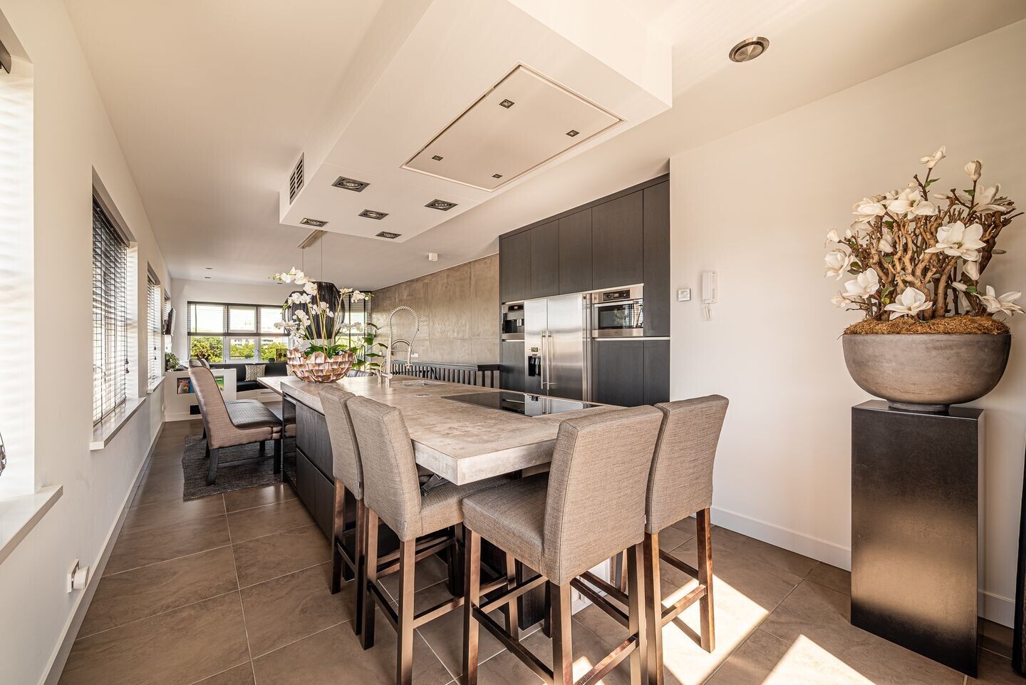 Appartement te koop: Hendrick Rietschoofplein 19, Zaandam