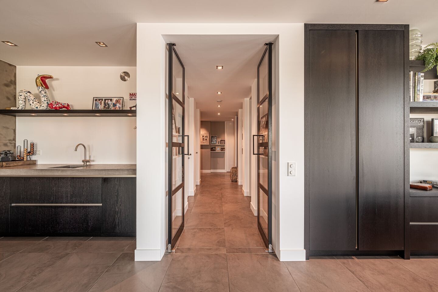 Appartement te koop: Hendrick Rietschoofplein 19, Zaandam