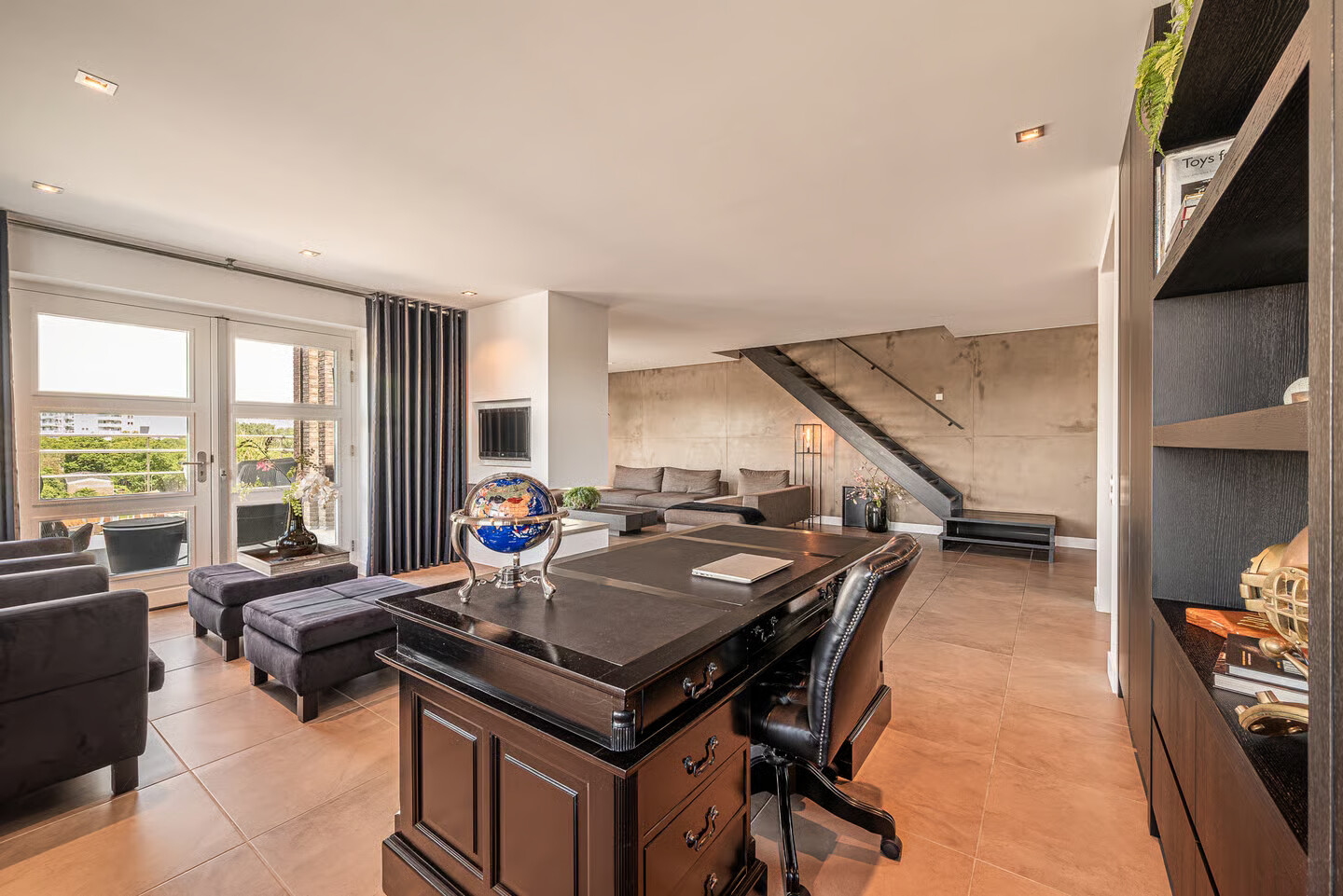 Appartement te koop: Hendrick Rietschoofplein 19, Zaandam